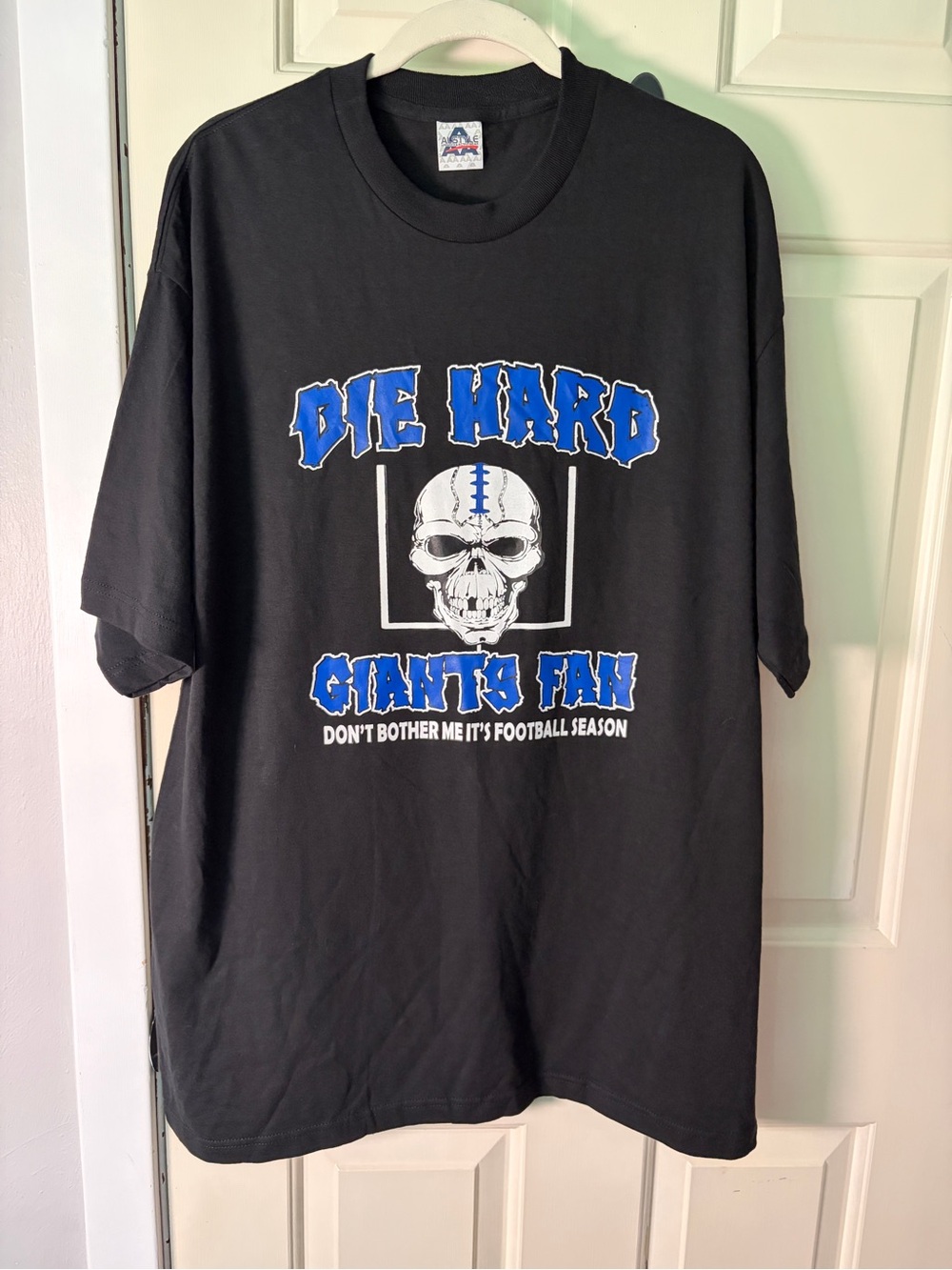 Die Hard Giants Fan Graphic Tee - Black with Blue & White Print